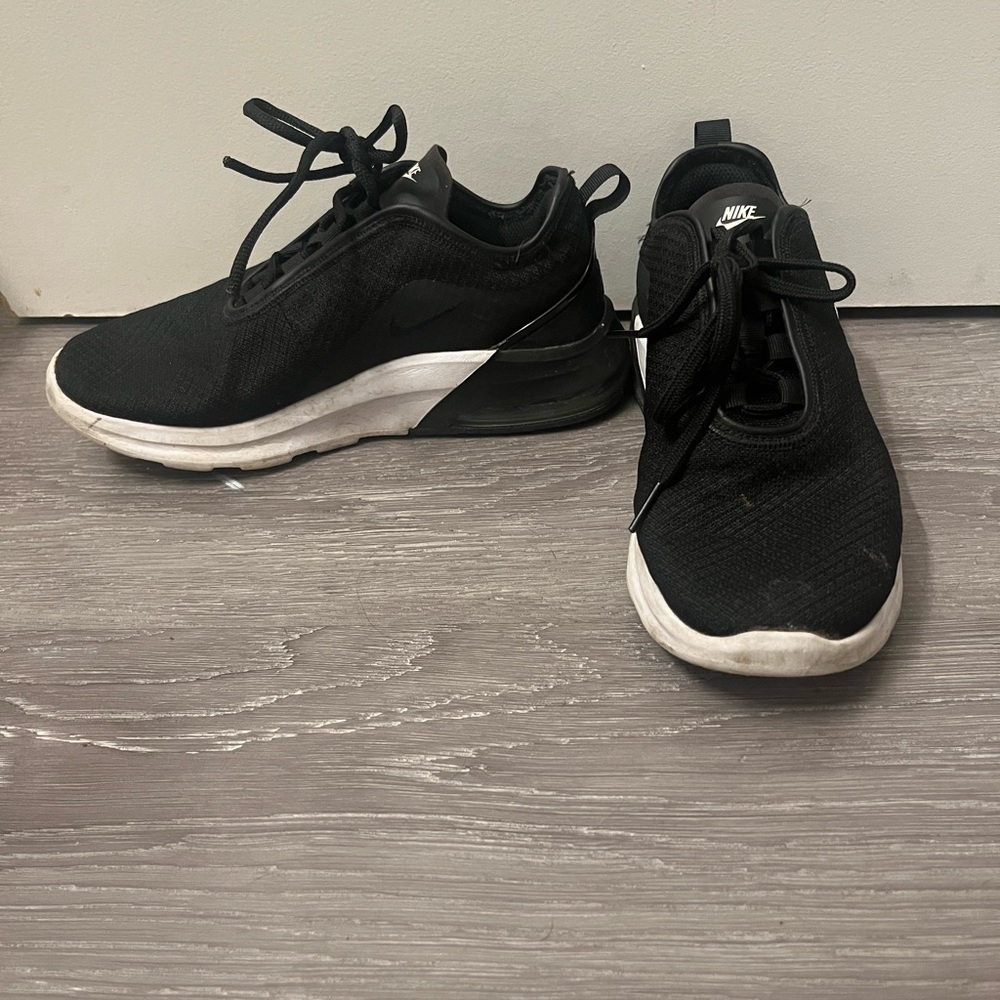 Black Nike Air